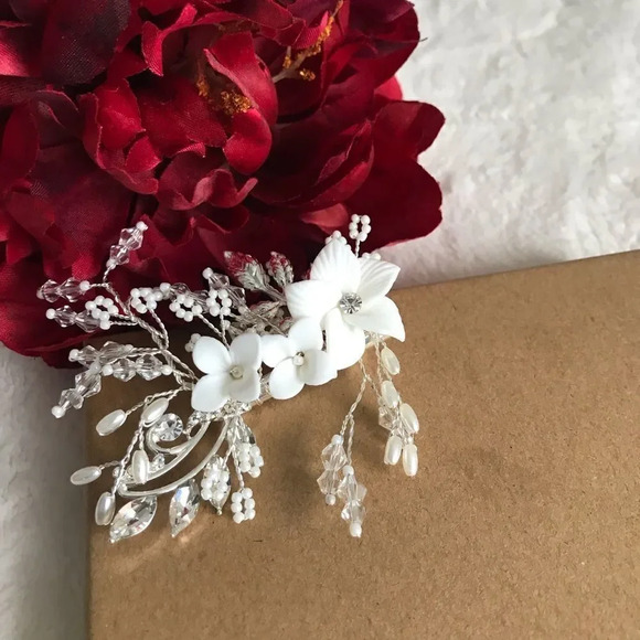 Stunning Pearl Barrette Flower Crystal - Picture 1 of 12